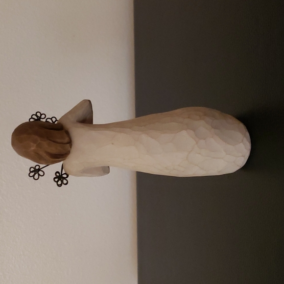 Willow Tree Friendship Figure - Picture 2 of 3